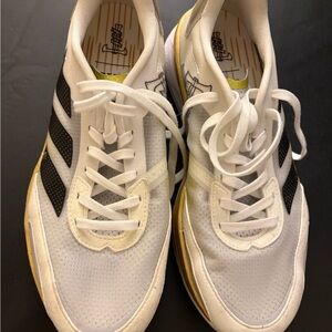 Adidas Adizero Boston 10 Woman’s running shoe